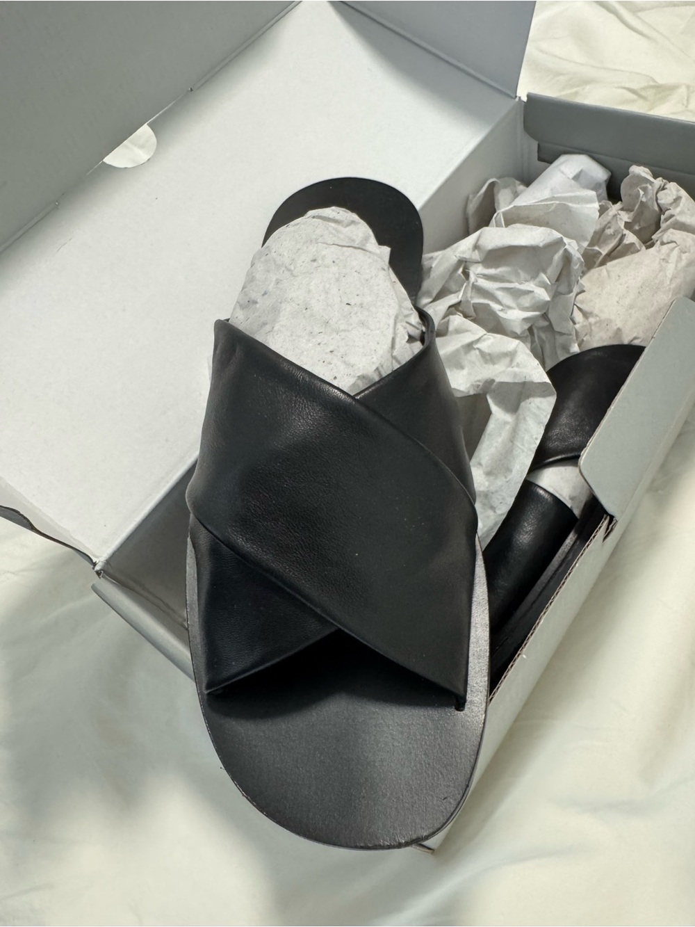Everlane The Day Crossover Sandal - Black Size 8